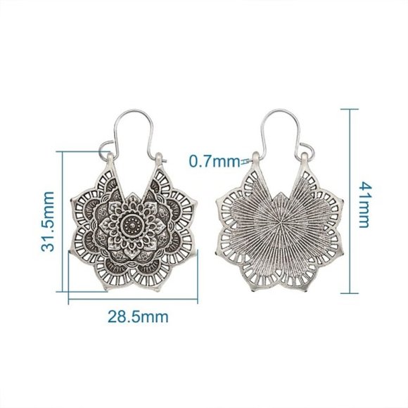BIG Boho dangle earring Antique silver floral center Pretty Summery NWOT - Picture 4 of 4